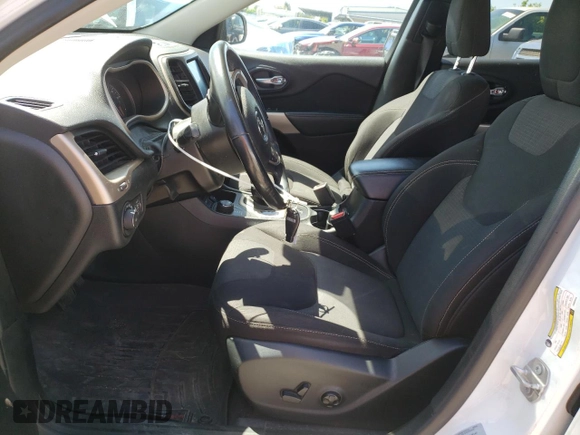 2017 Jeep Cherokee Latitude with VIN 1C4PJMCS7HW625424, listed as a Copart auction lot 54624375 with 79,400 mi miles and Salvage Title. Bid and sale history available at carsss.com. Image 7.