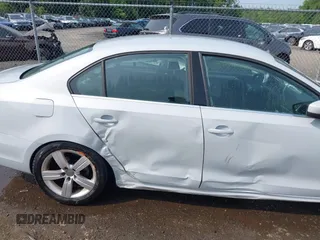 2017 Volkswagen Jetta S with VIN 3VW2B7AJ3HM376653, listed as a IAAI auction lot 42438334 with 140,722 mi miles and . Bid and sale history available at DreamBid. Image 6.