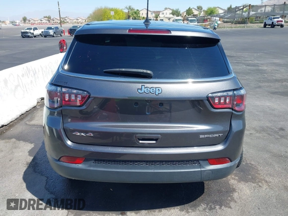 2022 Jeep Compass Sport z VIN 3C4NJDAB5NT205642, wystawiony jako IAAI lot #42130466 z przebiegiem 52 713 mil mil oraz . Historia ofert i sprzedaży dostępna na DreamBid. Obrazek 16.