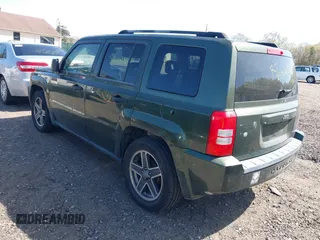 2008 Jeep Patriot Sport with VIN 1J8FT28W18D777032, listed as a IAAI auction lot 42153126 with Not provided miles and . Bid and sale history available at DreamBid. Image 3.