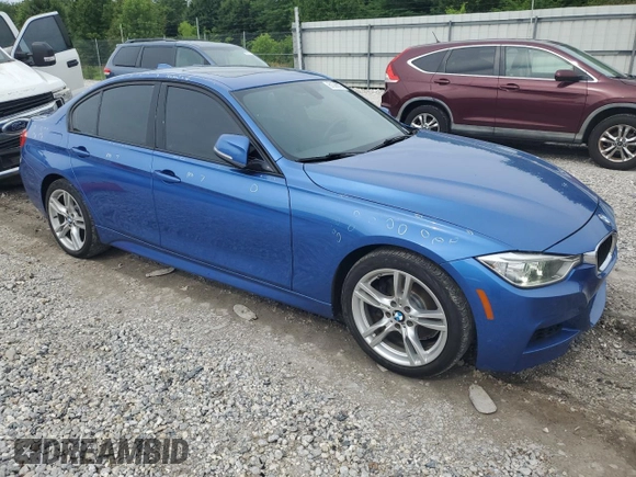 2013 BMW 3 Series 328i xDrive with VIN WBA3B3C58DF536503, listed as a Copart auction lot 61086675 with 86,664 mi miles and Salvage title. Bid and sale history available at DreamBid. Image 4.