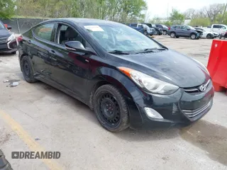 2013 Hyundai Elantra GLS z VIN KMHDH4AEXDU748440, wystawiony jako IAAI lot #42032398 z przebiegiem 146 636 mil mil oraz . Historia ofert i sprzedaży dostępna na DreamBid. Obrazek 1.