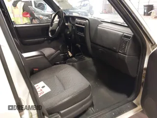 2000 Jeep Cherokee Classic with VIN 1J4FF58S8YL171529, listed as a IAAI auction lot 41748458 with Not provided miles and . Bid and sale history available at DreamBid. Image 5.