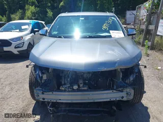 2019 Chevrolet Traverse LT Cloth with VIN 1GNEVGKW5KJ154242, listed as a IAAI auction lot 39713013 with 60,444 mi miles. Bid and sale history available at carsss.com. Image 13.