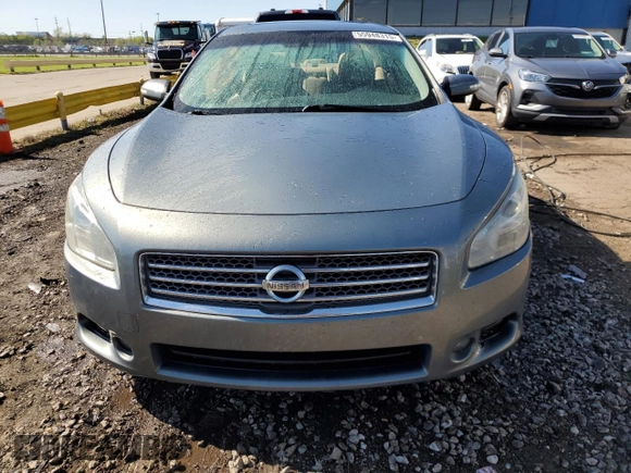 2011 Nissan Maxima S z VIN 1N4AA5AP5BC859070, wystawiony jako Copart lot #55948315 z przebiegiem 231 757 mil mil oraz Czysty tytuł • Clean title. Historia ofert i sprzedaży dostępna na DreamBid. Obrazek 5.