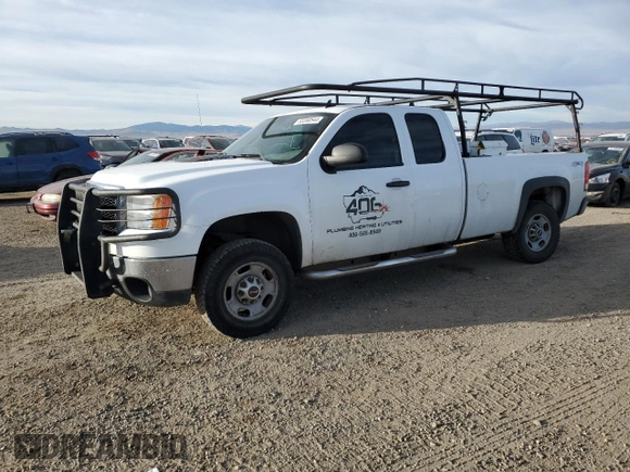 2011 GMC Sierra 2500HD Work Truck z VIN 1GT22ZCG8BZ312243, wystawiony jako Copart lot #83358544 z przebiegiem 186 584 mil mil oraz Szkoda całkowita • Salvage title. Historia ofert i sprzedaży dostępna na DreamBid. Obrazek 1.