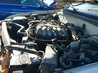 2002 Toyota Tundra SR5 с VIN 5TBRN34142S330570, выставлен на аукционе IAAI как лот 42826870 с пробегом 293 594 миль миль и . История ставок и продаж доступна на DreamBid. Изображение 19.
