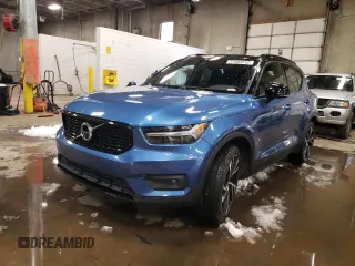 2020 Volvo XC40 R-Design z VIN YV4162UM9L2177745, wystawiony jako Copart lot #37503713 z przebiegiem 40 385 mil mil oraz . Historia ofert i sprzedaży dostępna na DreamBid. Obrazek 1.