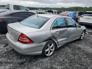 2005 Mercedes-Benz C 230 Kompressor with VIN WDBRF40J25F667368, listed as a Copart auction lot 59930135 with 149,996 mi miles and Salvage title. Bid and sale history available at DreamBid. Image 3.