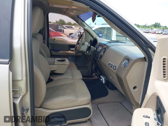 2008 Ford F-150 XLT with VIN 1FTPW12VX8FA91900, listed as a IAAI auction lot 42455455 with 329,039 mi miles and . Bid and sale history available at DreamBid. Image 5.