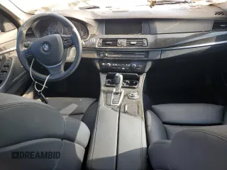 2011 BMW 5 Series 535i z VIN WBAFR7C55BC603380, wystawiony jako Copart lot #55961545 z przebiegiem Nie podano mil oraz Nie do naprawy • Non repairable. Historia ofert i sprzedaży dostępna na DreamBid. Obrazek 8.