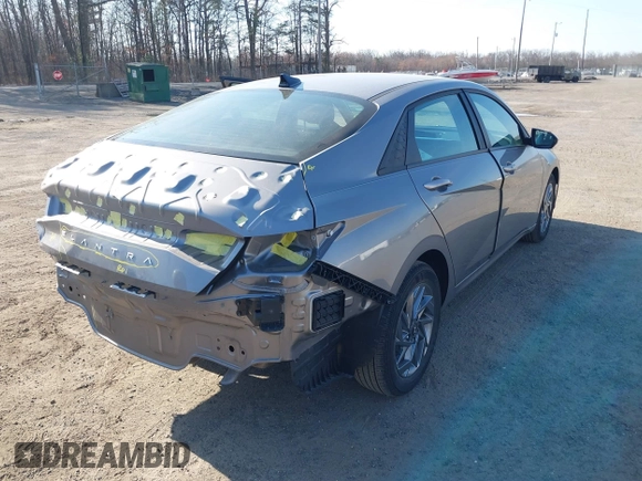 2024 Hyundai Elantra SEL with VIN KMHLM4DG6RU752707, listed as a IAAI auction lot 41771224 with 13,638 mi miles. Bid and sale history available at carsss.com. Image 4.