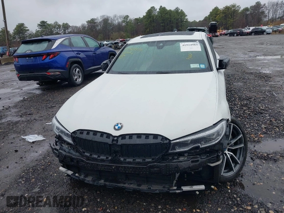 2020 BMW 3 Series 330i xDrive with VIN 3MW5R7J09L8B43636, listed as a IAAI auction lot 41924983 with 45,220 mi miles and . Bid and sale history available at DreamBid. Image 12.