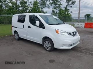 2020 Nissan NV200 SV z VIN 3N6CM0KN4LK697354, wystawiony jako IAAI lot #42410957 z przebiegiem 112 991 mil mil oraz . Historia ofert i sprzedaży dostępna na DreamBid. Obrazek 1.