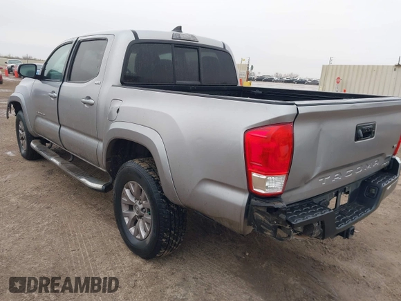 2017 Toyota Tacoma SR5 with VIN 5TFAZ5CN6HX030668, listed as a IAAI auction lot 41429982 with 92,565 mi miles and . Bid and sale history available at carsss.com. Image 3.