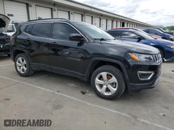 2019 Jeep Compass Latitude z VIN 3C4NJDBB9KT776299, wystawiony jako Copart lot #55174995 z przebiegiem 84 482 mil mil oraz Czysty tytuł • Clean title. Historia ofert i sprzedaży dostępna na DreamBid. Obrazek 4.