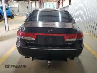 2006 Hyundai Azera SE with VIN KMHFC46F36A096628, listed as a Copart auction lot 61042145 with 229,357 mi miles and Salvage title. Bid and sale history available at DreamBid. Image 6.