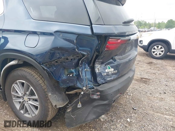 2022 Chevrolet Traverse LT Cloth с VIN 1GNERGKW1NJ129489, выставлен на аукционе IAAI как лот 42366174 с пробегом 47 340 миль миль и . История ставок и продаж доступна на DreamBid. Изображение 6.