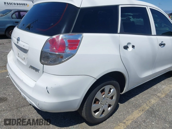 2007 Toyota Matrix STD z VIN 2T1KR32E47C662379, wystawiony jako IAAI lot #42239607 z przebiegiem 212 179 mil mil oraz . Historia ofert i sprzedaży dostępna na DreamBid. Obrazek 13.