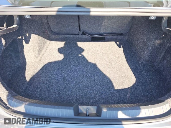 2024 Volkswagen Jetta S с VIN 3VW5M7BU5RM051603, выставлен на аукционе IAAI как лот 42809071 с пробегом 27 297 миль миль и . История ставок и продаж доступна на DreamBid. Изображение 12.