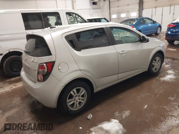 2014 Chevrolet Sonic LT with VIN 1G1JC6SB5E4234334, listed as a IAAI auction lot 41719050 with 118,755 mi miles. Bid and sale history available at carsss.com. Image 4.