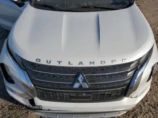 2022 Mitsubishi Outlander SE z VIN JA4J3UA80NZ026246, wystawiony jako Copart lot #52438755 z przebiegiem Nie podano mil oraz Szkoda całkowita • Salvage title. Historia ofert i sprzedaży dostępna na DreamBid. Obrazek 13.
