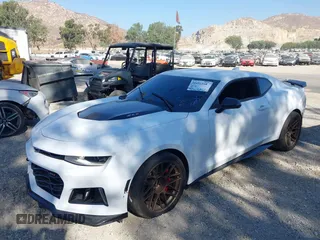 2018 Chevrolet Camaro ZL1 with VIN 1G1FK1R69J0105146, listed as a IAAI auction lot 40570089 with 34,804 mi miles and . Bid and sale history available at DreamBid. Image 19.
