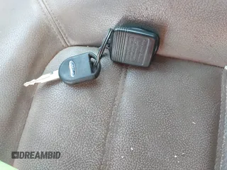 2004 Ford Explorer XLT z VIN 1FMZU73WX4UA64464, wystawiony jako IAAI lot #42655296 z przebiegiem 212 510 mil mil oraz . Historia ofert i sprzedaży dostępna na DreamBid. Obrazek 11.