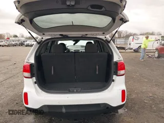 2015 Kia Sorento LX with VIN 5XYKT4A73FG613249, listed as a IAAI auction lot 41830836 with 111,396 mi miles. Bid and sale history available at carsss.com. Image 17.
