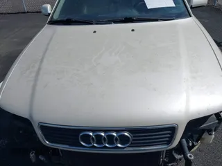 1998 Audi A4 с VIN WAUDD28D0WA185367, выставлен на аукционе IAAI как лот 41907424 с пробегом Не указан миль и . История ставок и продаж доступна на DreamBid. Изображение 10.