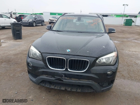2014 BMW X1 sDrive28i with VIN WBAVM1C58EVW48622, listed as a IAAI auction lot 41531855 with 90,102 mi miles. Bid and sale history available at carsss.com. Image 10.