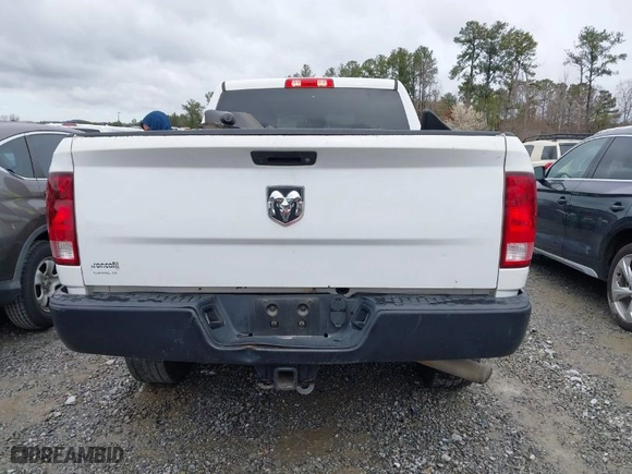 2018 Ram 2500 Tradesman with VIN 3C6UR4CJ5JG313018, listed as a IAAI auction lot 41757482 with 189,507 mi miles. Bid and sale history available at carsss.com. Image 16.