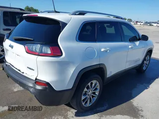 2021 Jeep Cherokee Altitude with VIN 1C4PJLLB5MD173828, listed as a IAAI auction lot 42234912 with 66,400 mi miles and . Bid and sale history available at DreamBid. Image 4.