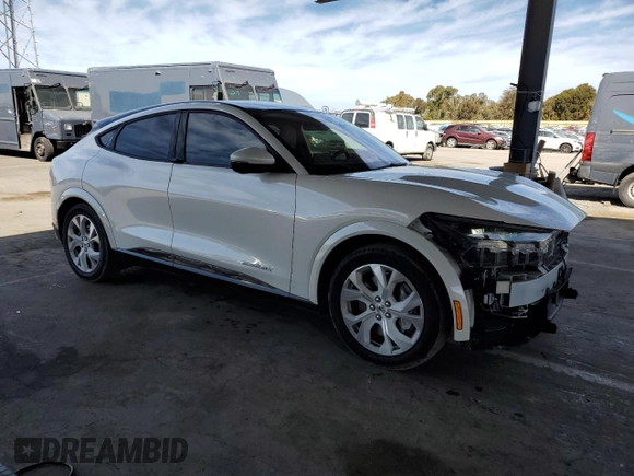 2022 Ford Mustang Mach-E Premium with VIN 3FMTK3SU2NMA41609, listed as a Copart auction lot 52790175 with 34,307 mi miles and Salvage title. Bid and sale history available at DreamBid. Image 4.