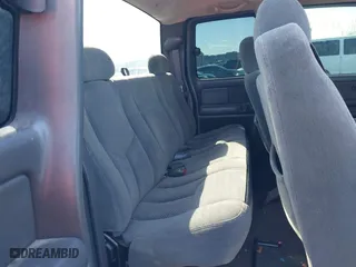 2003 Chevrolet Silverado 1500 LS with VIN 2GCEC19T731369026, listed as a IAAI auction lot 41814490 with 236,597 mi miles. Bid and sale history available at carsss.com. Image 8.