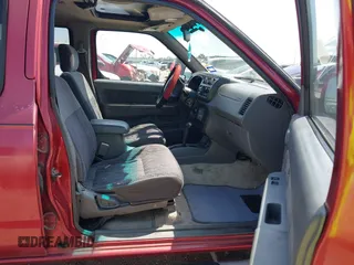 2000 Nissan Frontier XE с VIN 1N6ED27T3YC375054, выставлен на аукционе IAAI как лот 41873026 с пробегом 287 604 миль миль и . История ставок и продаж доступна на DreamBid. Изображение 5.