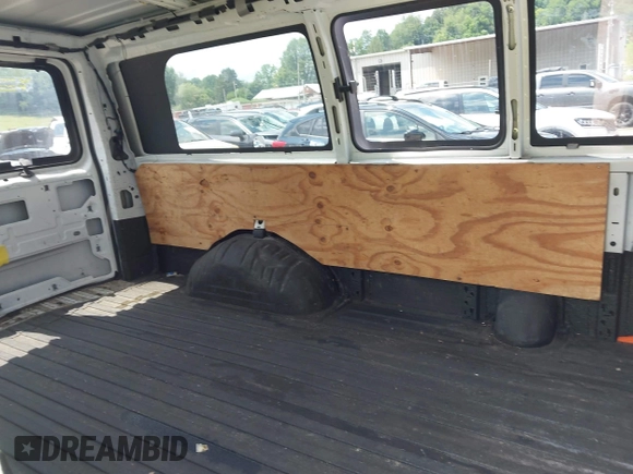 2009 Chevrolet Express Cargo with VIN 1GCFG154691155652, listed as a IAAI auction lot 42692824 with 40,430 mi miles and . Bid and sale history available at DreamBid. Image 8.