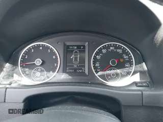 2017 Volkswagen Tiguan S z VIN WVGAV7AX3HK043141, wystawiony jako IAAI lot #42259813 z przebiegiem 63 151 mil mil oraz . Historia ofert i sprzedaży dostępna na DreamBid. Obrazek 7.