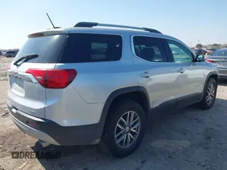 2017 GMC Acadia SLE with VIN 1GKKNSLS2HZ172531, listed as a IAAI auction lot 41584006 with 95,367 mi miles. Bid and sale history available at carsss.com. Image 4.