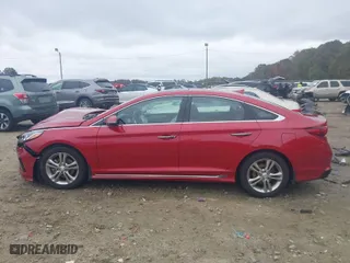 2019 Hyundai Sonata Sport with VIN 5NPE34AF7KH808312, listed as a IAAI auction lot 40815880 with 71,800 mi miles. Bid and sale history available at carsss.com. Image 15.