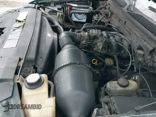 2003 Ford F-150 XL с VIN 1FTRX17233NB74586, выставлен на аукционе IAAI как лот 43144107 с пробегом Не указан миль и . История ставок и продаж доступна на DreamBid. Изображение 13.