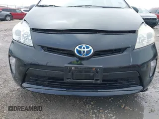 2013 Toyota Prius One with VIN JTDKN3DU5D1690885, listed as a IAAI auction lot 41897813 with 279,984 mi miles. Bid and sale history available at carsss.com. Image 6.