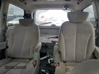 2009 Kia Sedona LX with VIN KNDMB233096317977, listed as a Copart auction lot 44360565 with 166,076 mi miles and Salvage Title. Bid and sale history available at carsss.com. Image 10.