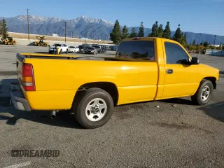 1999 GMC New Sierra 1500 SL with VIN 1GTEC14V1XE519984, listed as a Copart auction lot 49338825 with 304,929 mi miles and Salvage Title. Bid and sale history available at carsss.com. Image 3.