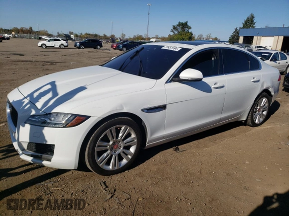 2017 Jaguar XF 35t Premium with VIN SAJBD4BVXHCY30154, listed as a Copart auction lot 76931694 with 95,207 mi miles and Clean Title. Bid and sale history available at carsss.com. Image 1.