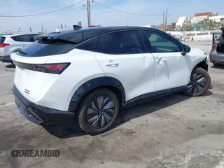 2023 Nissan ARIYA Evolve+ z VIN JN1DF0BB5PM709737, wystawiony jako IAAI lot #42287939 z przebiegiem 5982 mil mil oraz . Historia ofert i sprzedaży dostępna na DreamBid. Obrazek 4.