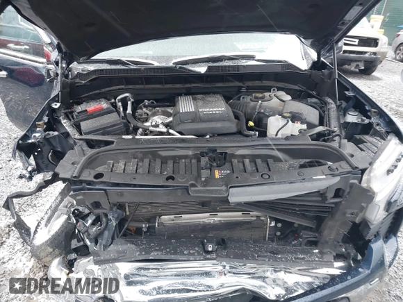 2022 Chevrolet Silverado 1500 LT with VIN 1GCUDDET0NZ597606, listed as a IAAI auction lot 40943441 with 32,673 mi miles and . Bid and sale history available at DreamBid. Image 10.