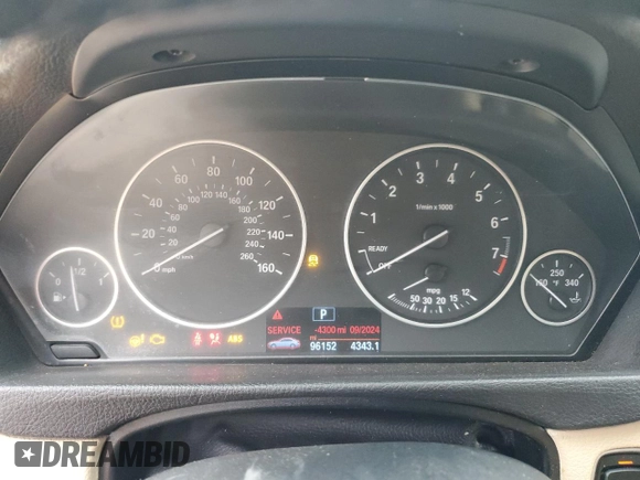 2018 BMW 3 Series 320i with VIN WBA8A9C58JAH14952, listed as a Copart auction lot 48562215 with 96,152 mi miles and Salvage Title. Bid and sale history available at carsss.com. Image 9.