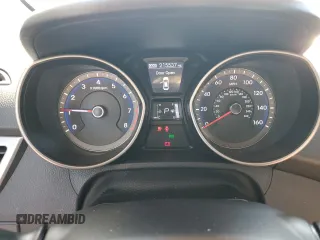 2013 Hyundai Elantra with VIN KMHD35LE1DU027778, listed as a Copart auction lot 62960035 with 215,537 mi miles and Clean title. Bid and sale history available at DreamBid. Image 9.