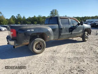 2008 GMC Sierra 3500HD DRW SLE2 z VIN 1GTJK33608F176636, wystawiony jako Copart lot #76945874 z przebiegiem 209 776 mil mil oraz Szkody całkowita. Historia ofert i sprzedaży dostępna na DreamBid. Obrazek 3.